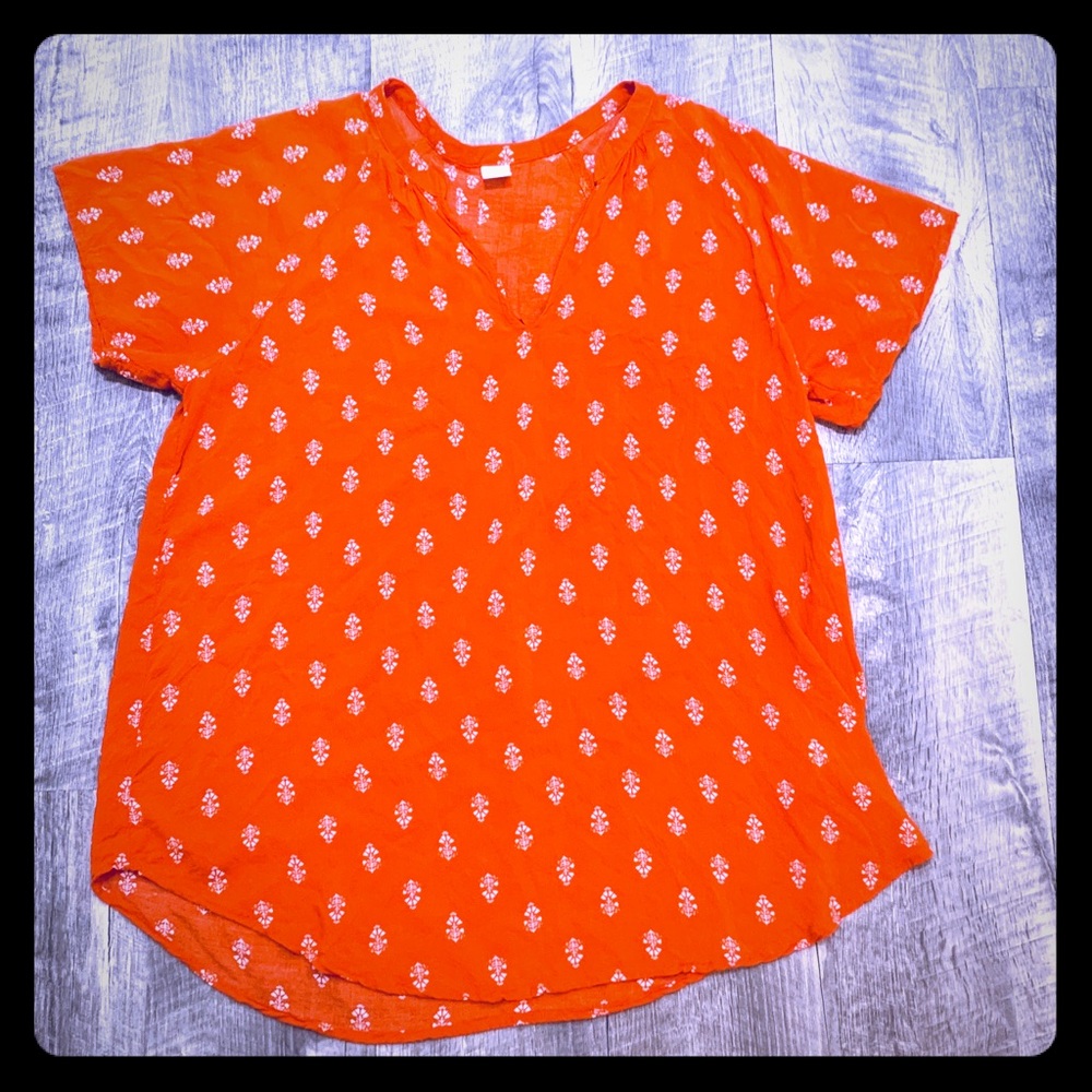 Old Navy orange and white shirt sleeve top M